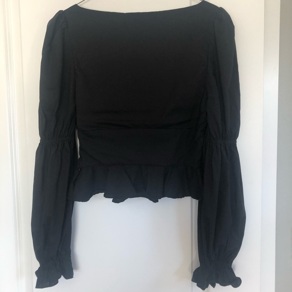 MAJORELLE | Preston Top in Black - Picture 5 of 13